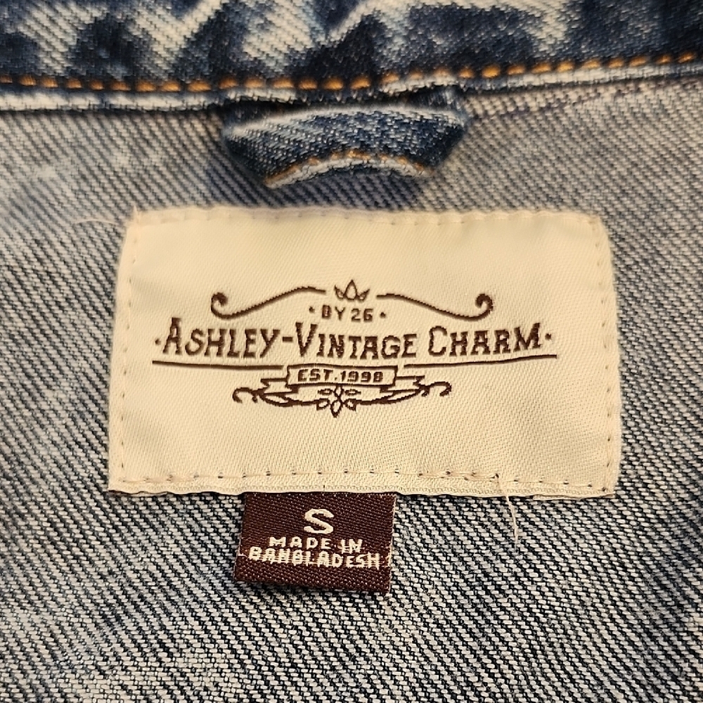 Ashley Vintage Charm Jean Jacket with Classic Design and Contrast Stitching - Picture 2 of 6